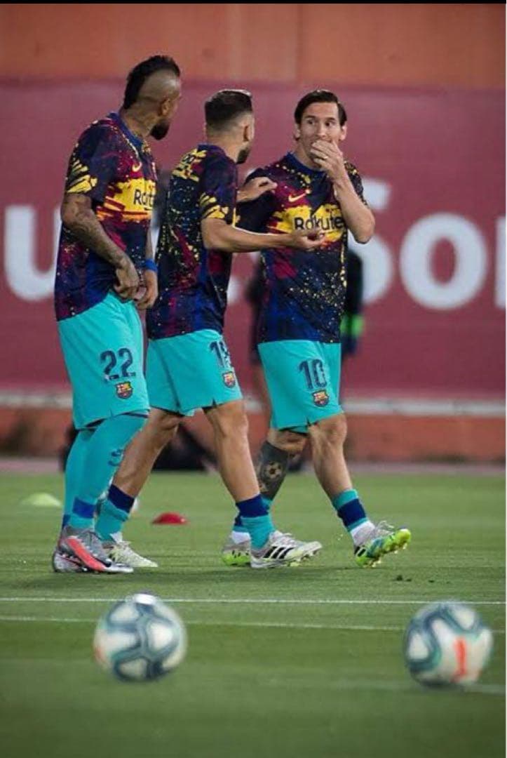 19/20シーズン　FCバルセロナ プレマッチトップ