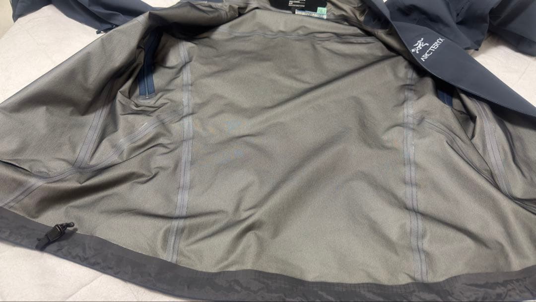 【クリーニング済】ARC'TERYX ベータLTジャケット Fortune S