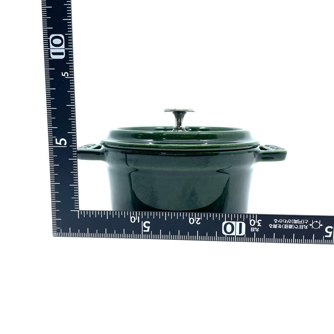 極美品　STAUB ストウブ　ピコ　ココット ラウンド 10cm 赤　緑　ペア