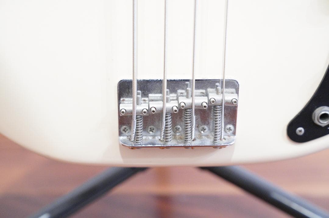 毎日値下げ中　Fender Japan プレシジョンベース Dimarzio
