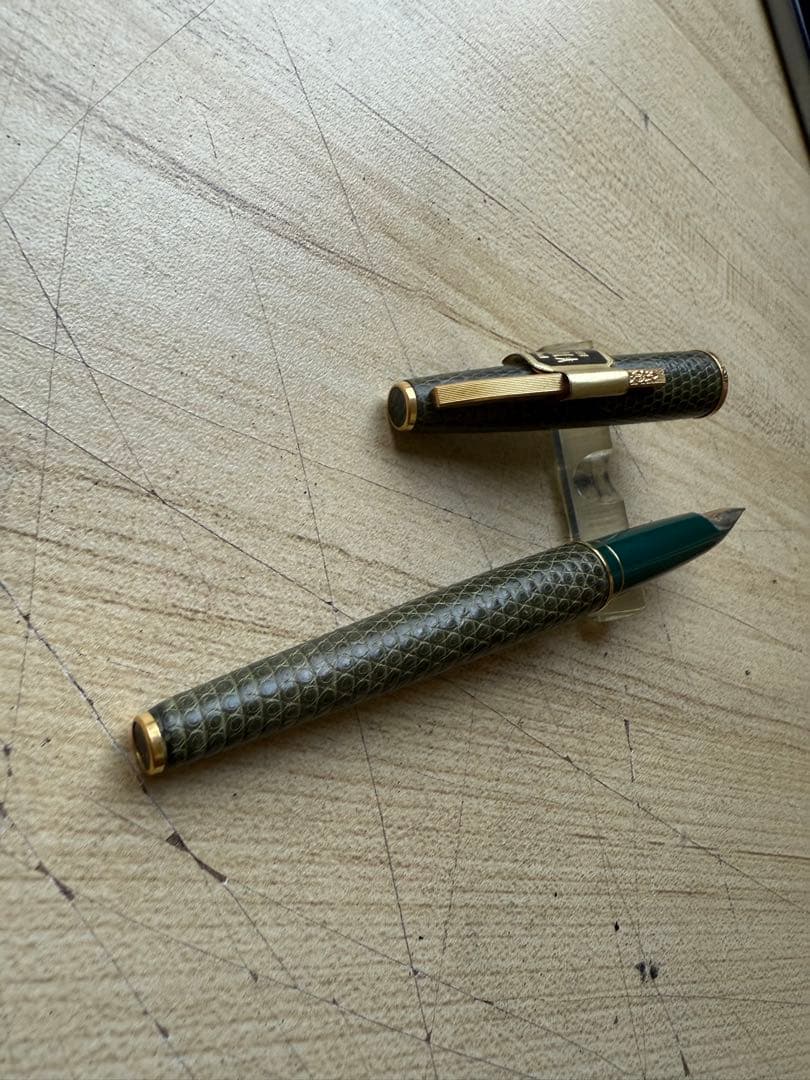 パイロット万年筆　18K 革巻き　PILOT 昭和レトロ　激レア！