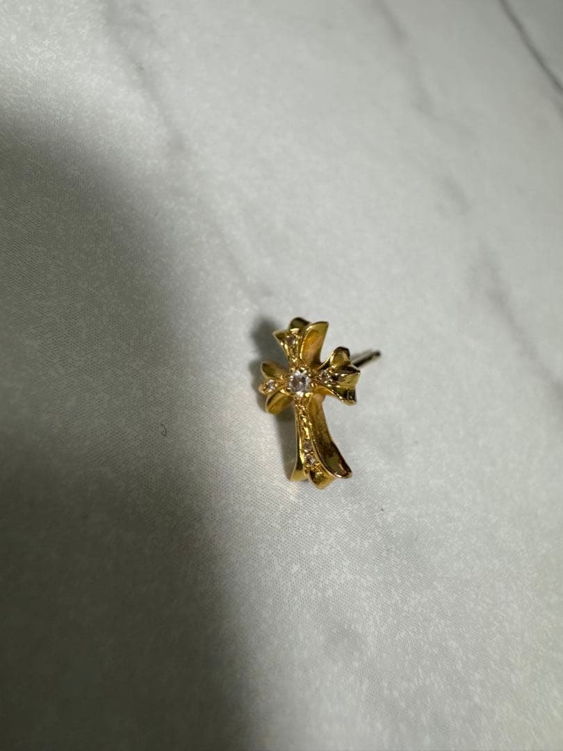 CHROMEHEARTS クロムハーツ22K chクロスピアスキャッチ無し