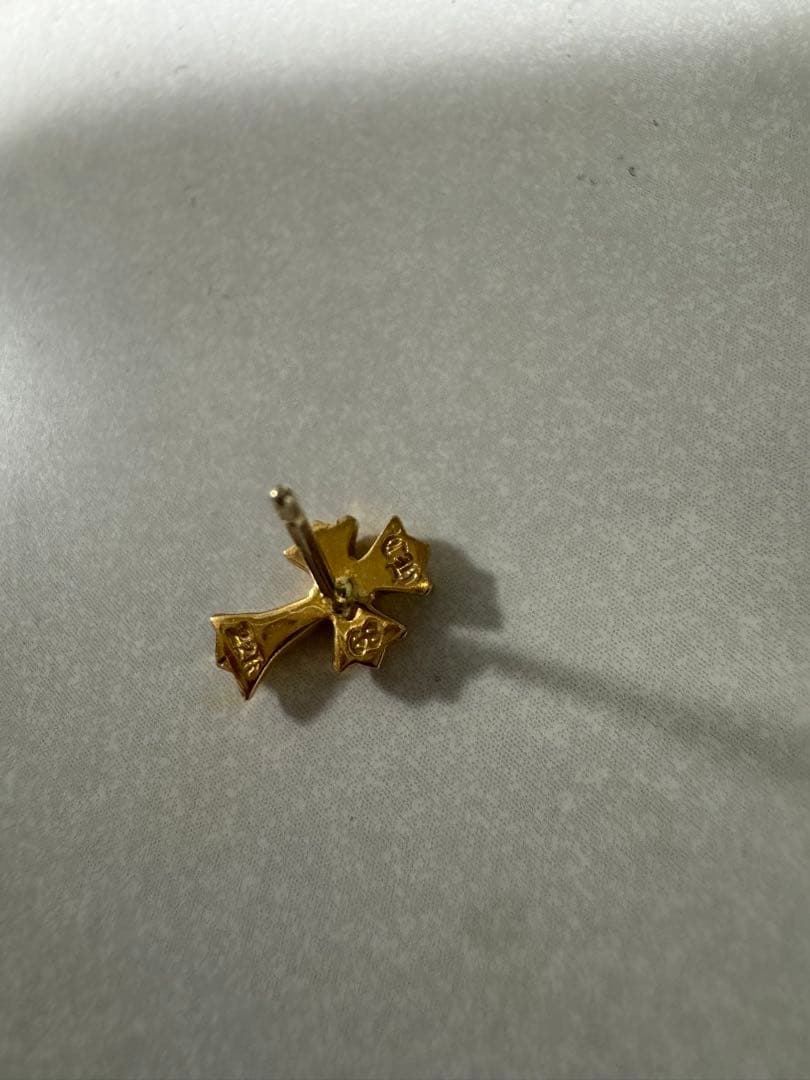 CHROMEHEARTS クロムハーツ22K chクロスピアスキャッチ無し