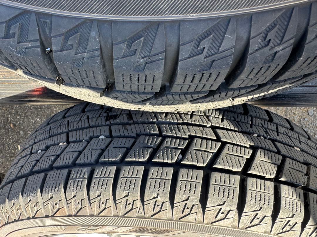 2022年製バリ山‼️軽自動車‼️155/65R14 スタッドレスタイヤ‼️ヨコハマ‼️