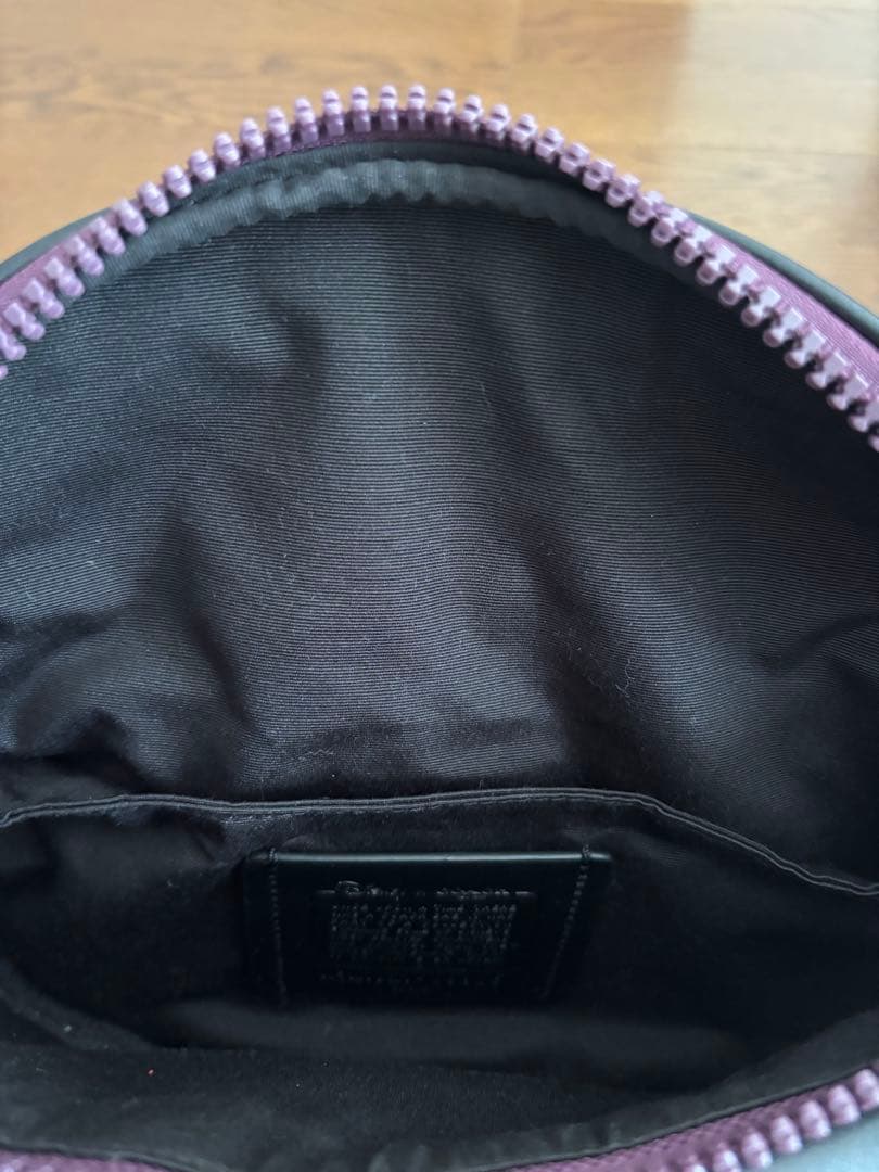 はな　coach ボディバッグ
