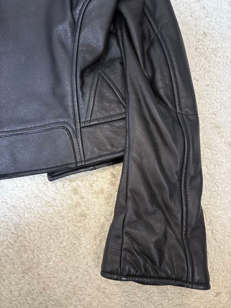 レザーライダースジャケット