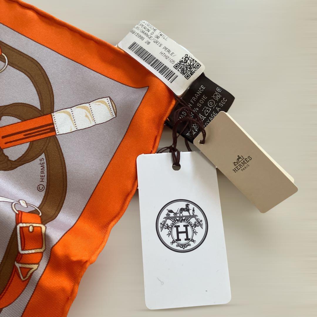 し*読様 タグ付き未使用品 HERMÈS カレ スカーフ シルクオレンジ グレー