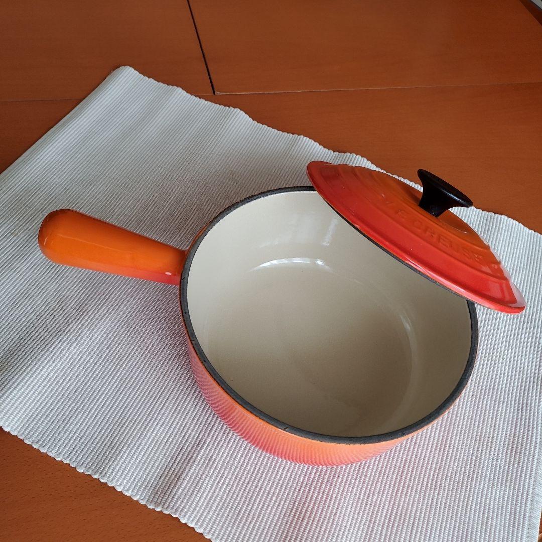 LE CREUSET　ル・クルーゼ　片手鍋　ソースパン　18cm　オレンジ