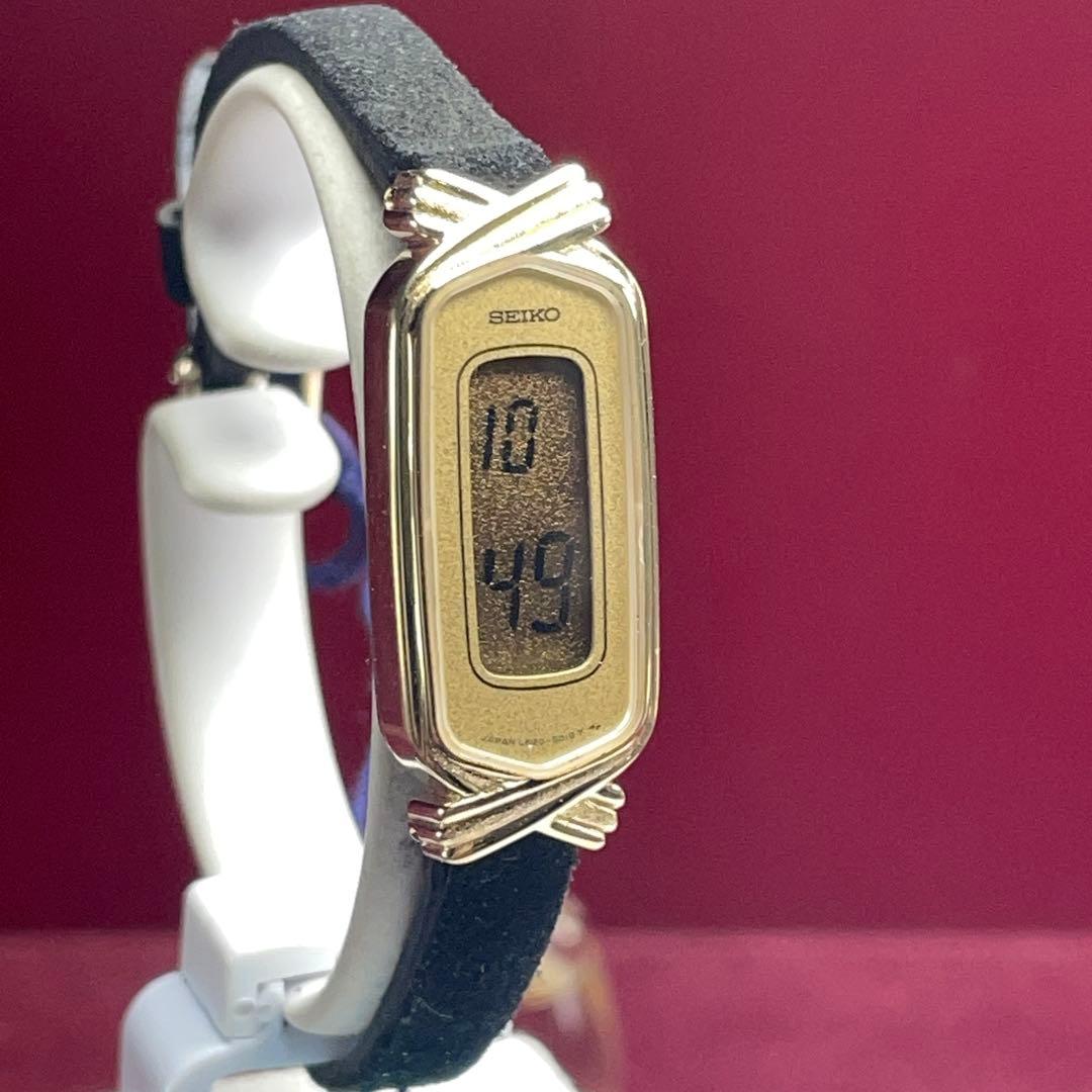 1980年製 未使用保管品 SEIKO デジタル レディス クォーツ 日本製