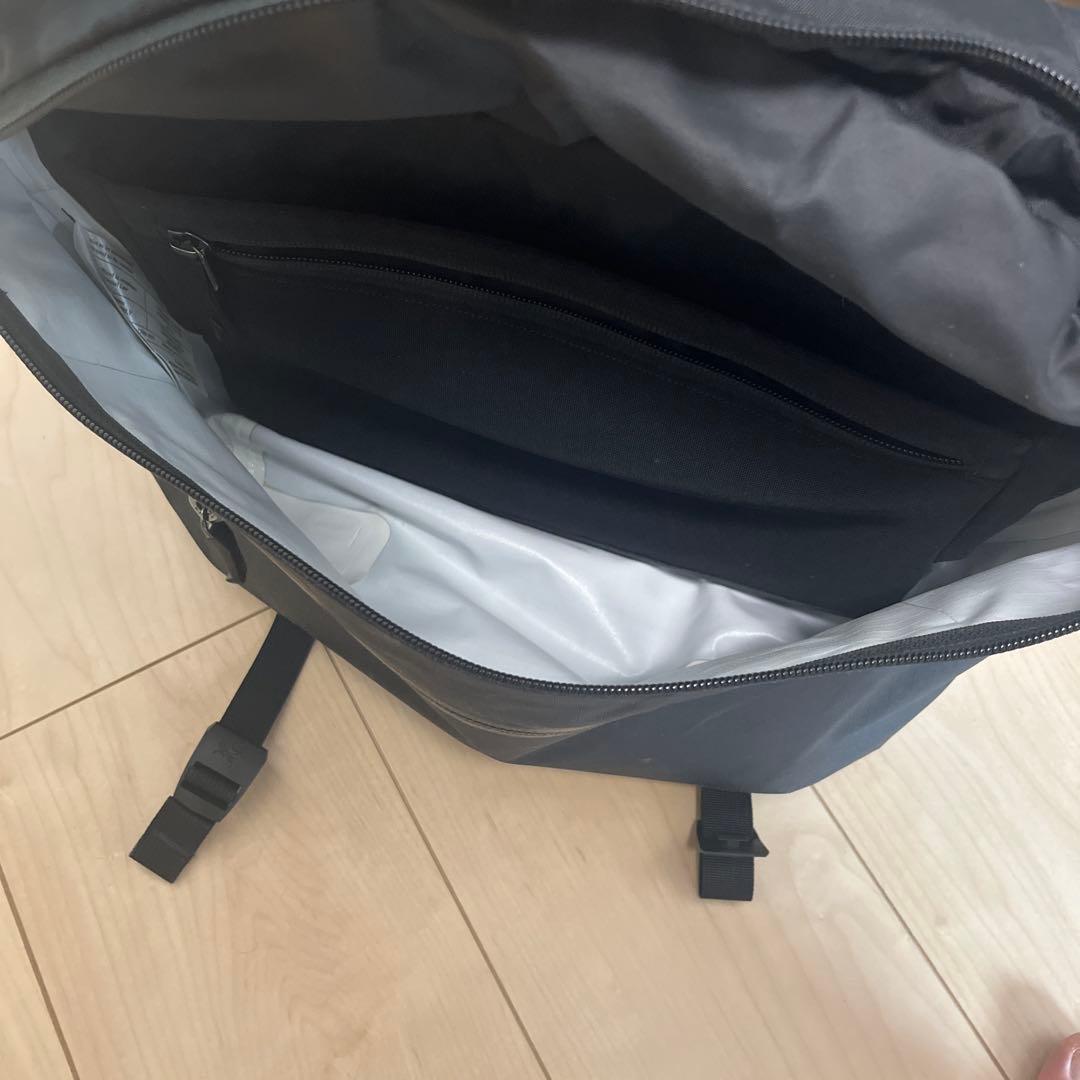 アークテリクス　グランヴィル10クーリエバッグ　arcteryx