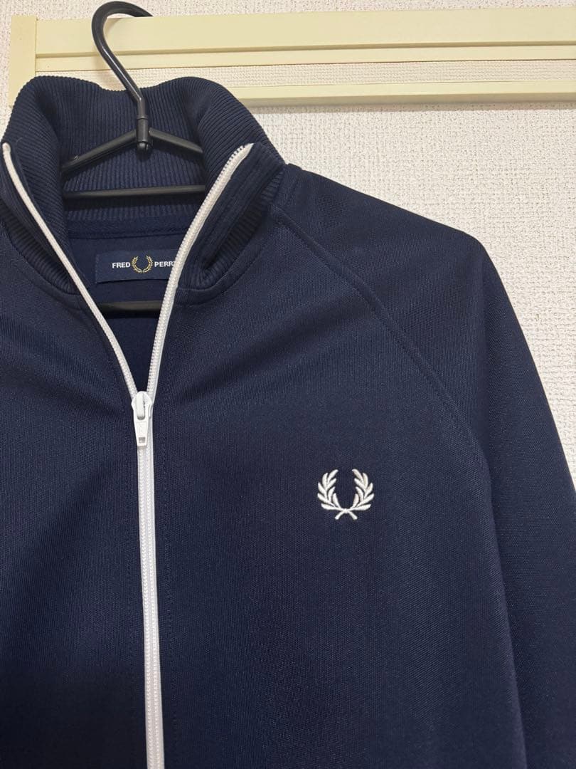 FRED PERRY （テープド トラック ジャケット）ネイビー