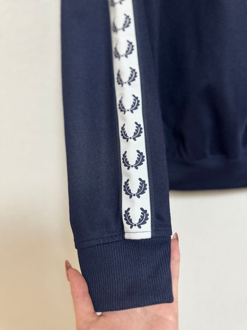 FRED PERRY （テープド トラック ジャケット）ネイビー
