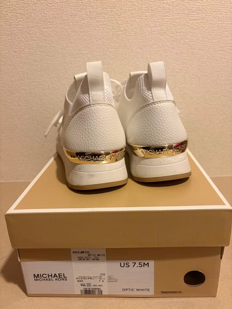 MICHAEL KORS スニーカー US 7.5M ホワイト美品