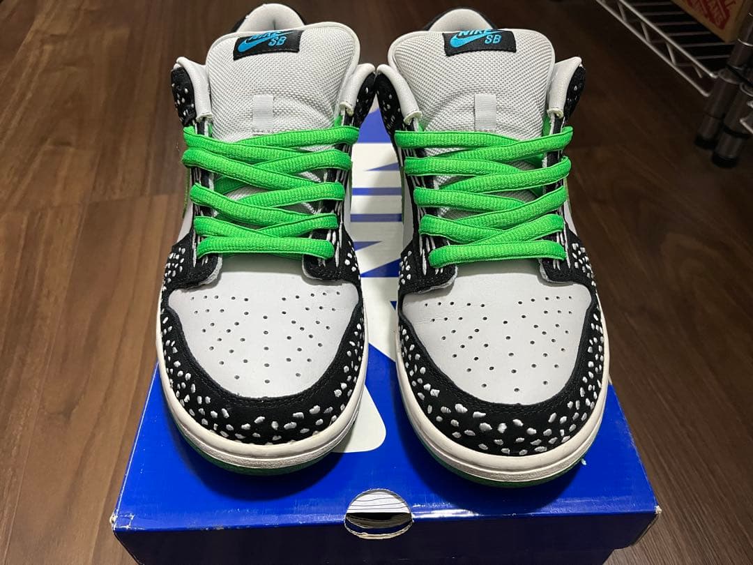 靴 NIKE dunk low premium sb loon