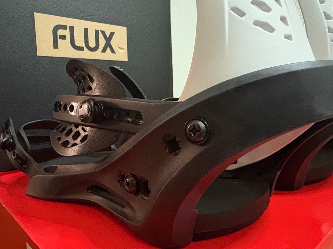 FLUX PR スノーボードビンディング Mホワイト