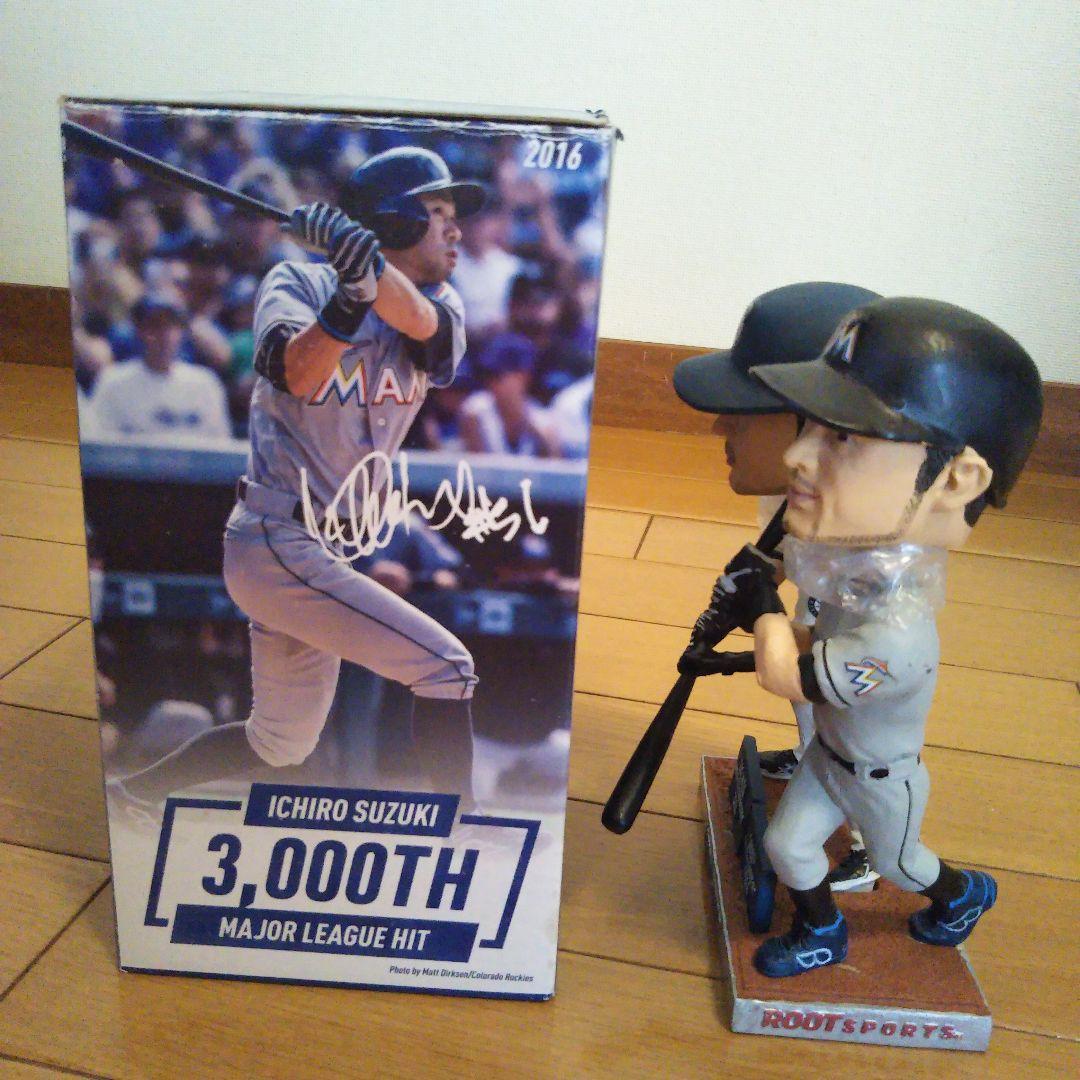 【y】イチロー ボブルヘッド 262HIT＆3000本安打 球場配布非売品