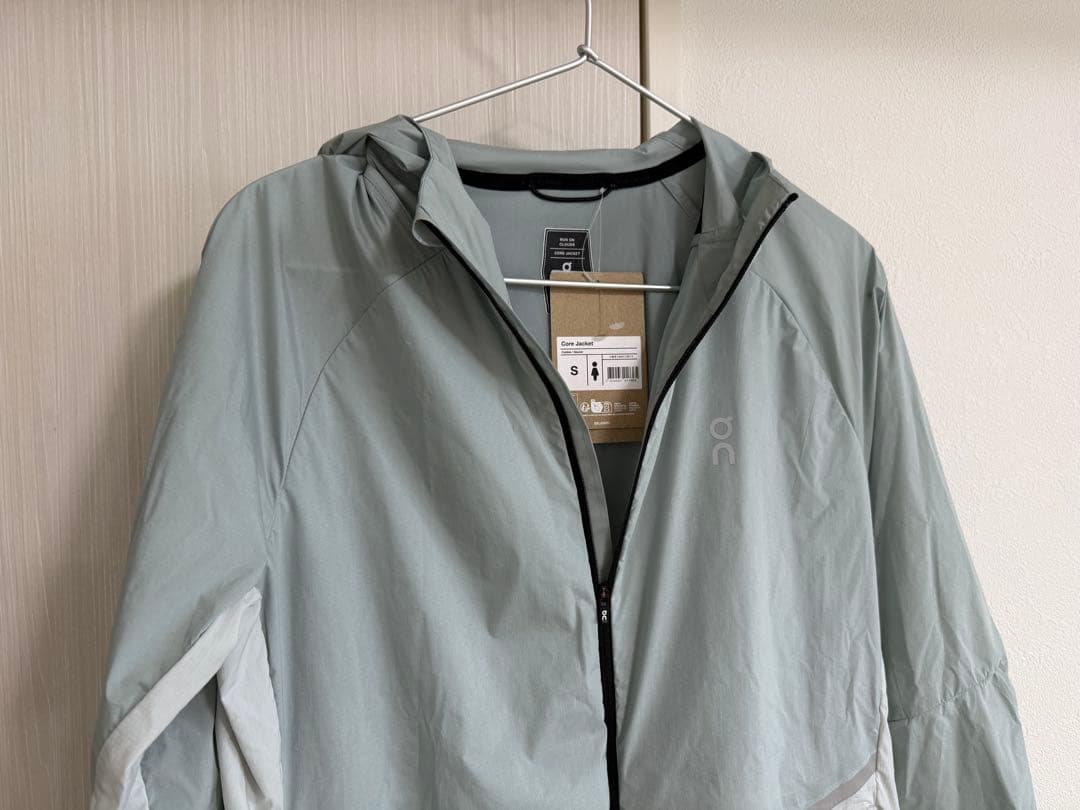 新品未使用タグ付き　on オン　Core Jacket Cobble