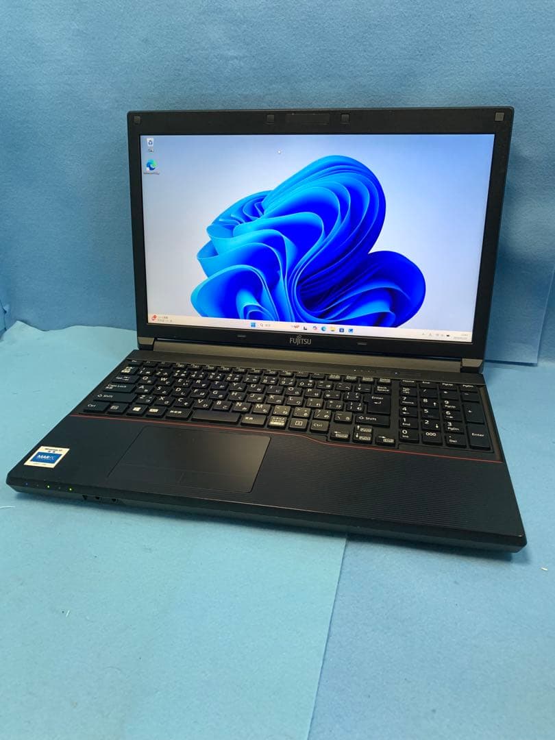 富士通/4th i5/Win11Pro/Office2021/新SSD/8GB㉓