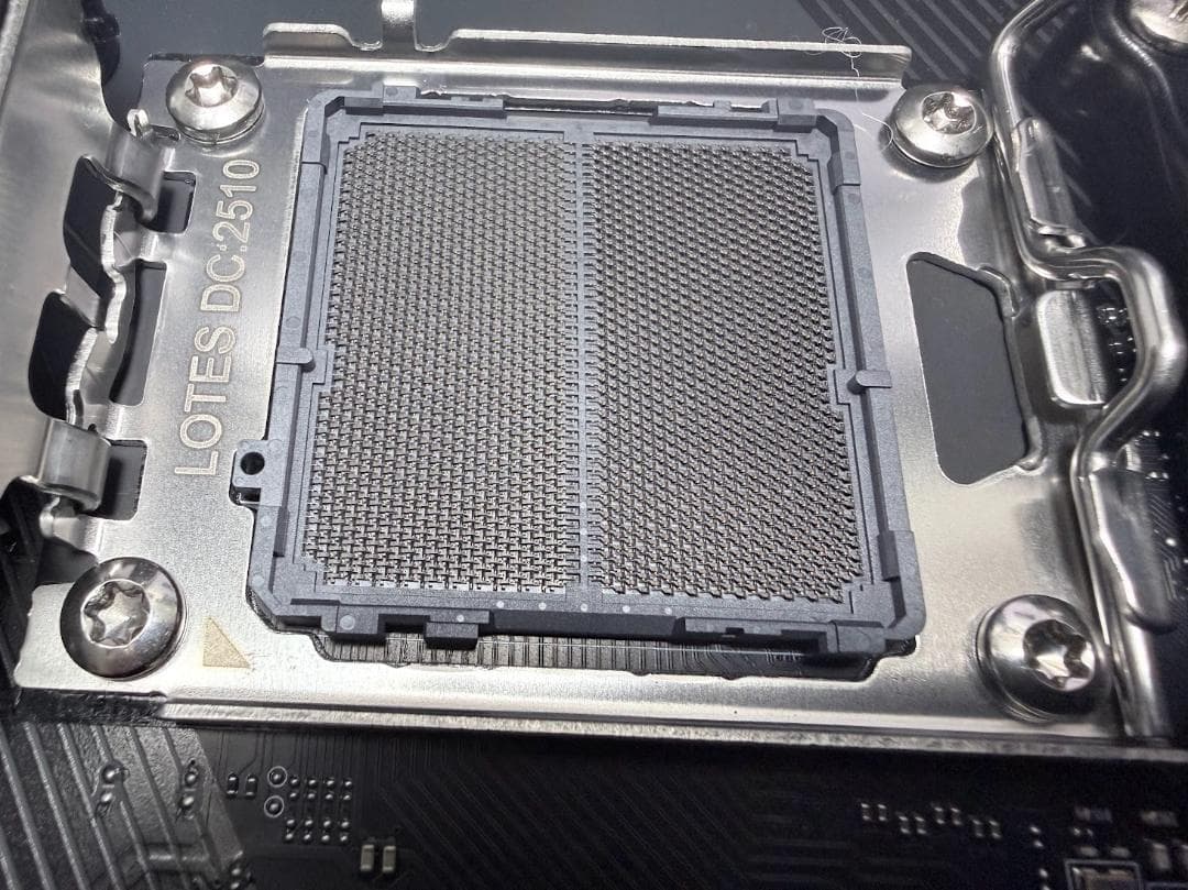 マザーボード MSI MPG X870E CARBON WIFI X870E