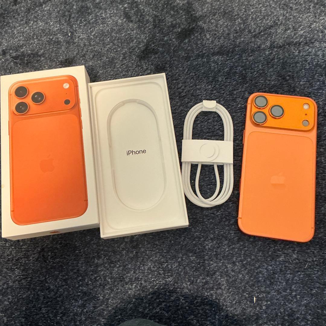 iPhone17Pro Max コズミックオレンジ　256GB SIMフリー