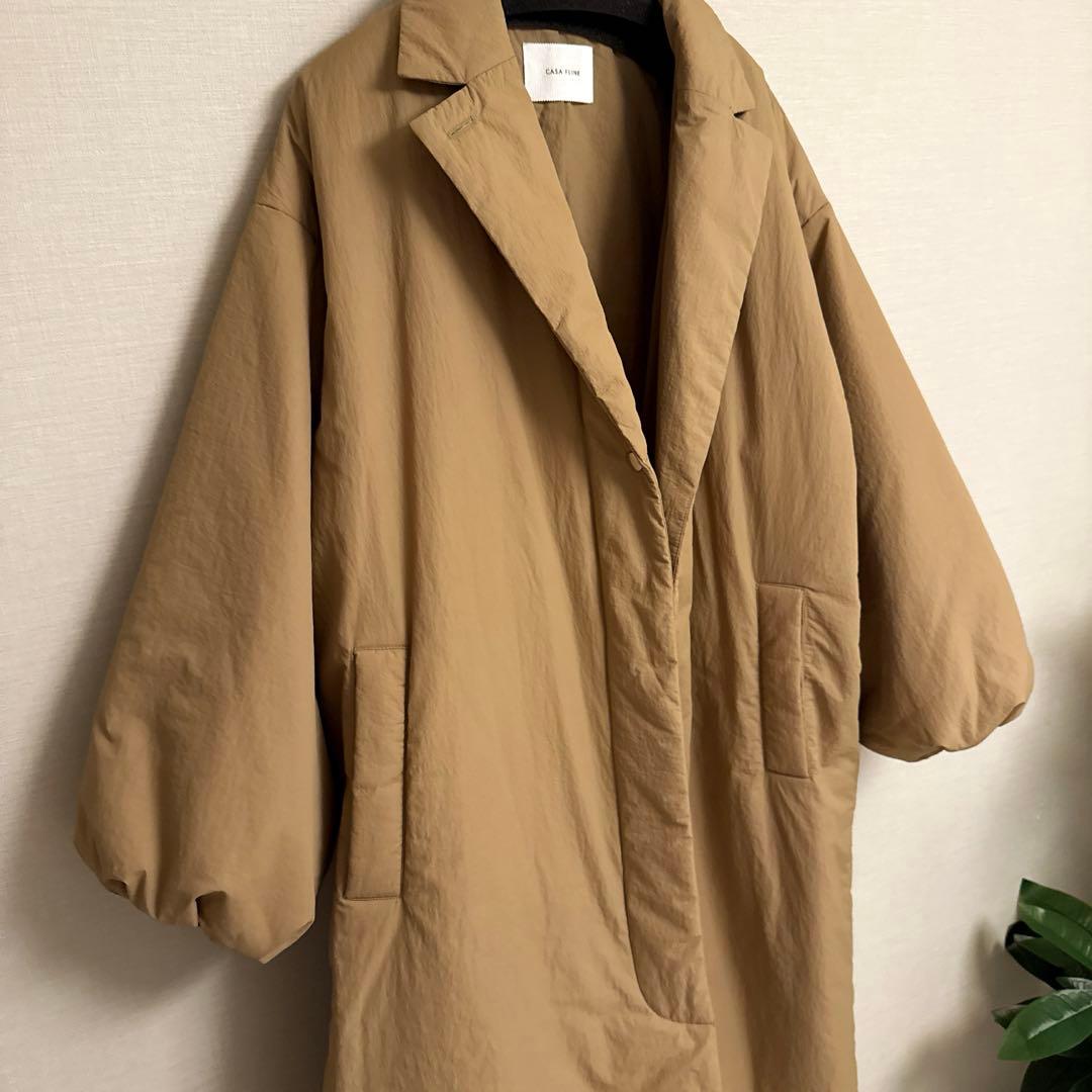 CASA FLINE 6.5万円 撥水リサイクルナイロン中綿コート　ベージュ