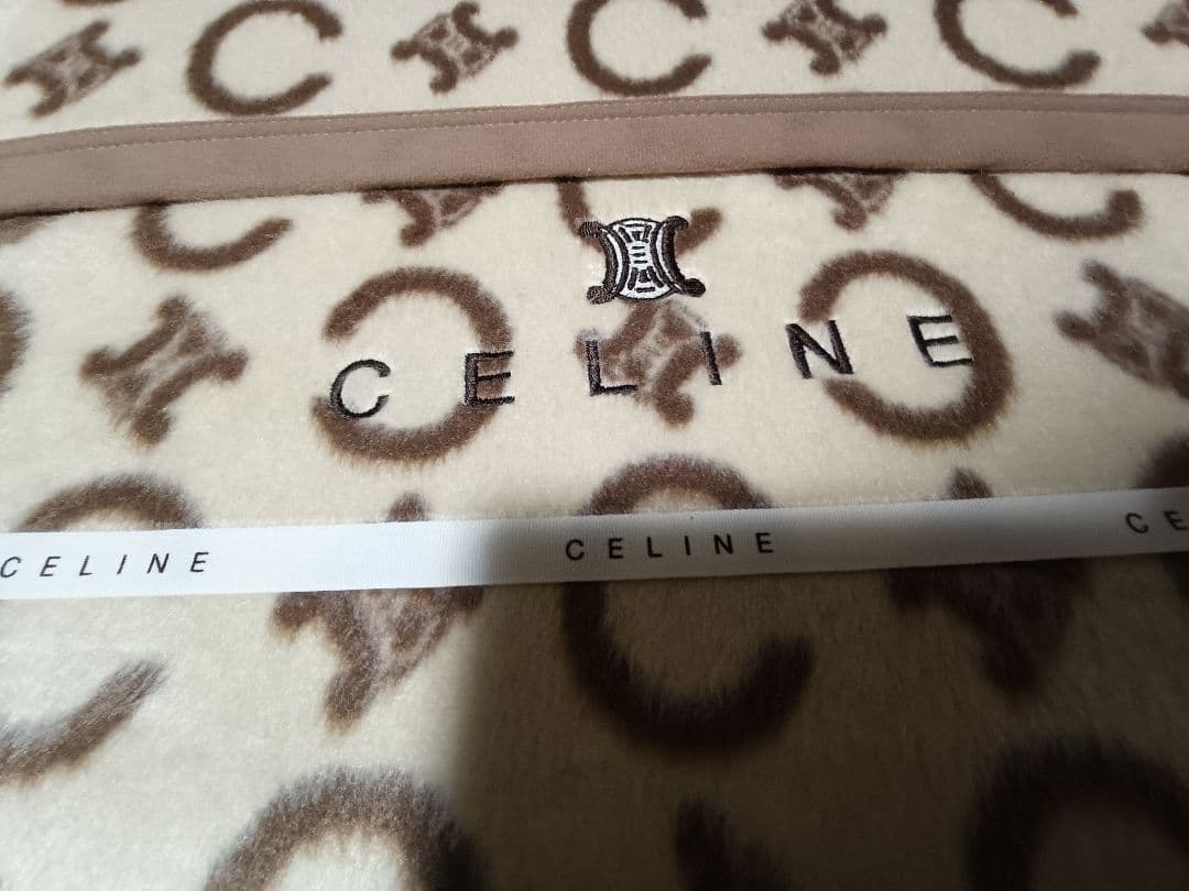 セリーヌ CELINE 絹100% シルク毛布 140×200