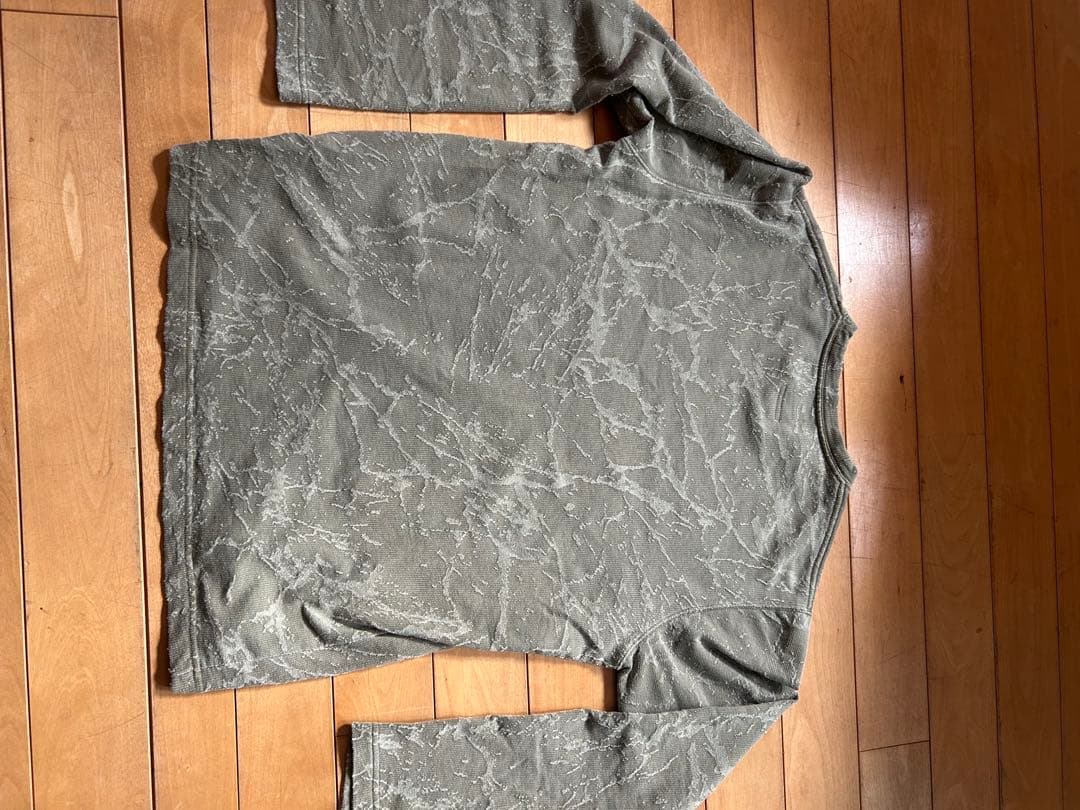 【BEAMS 長袖カットソー グリーン系 総柄】