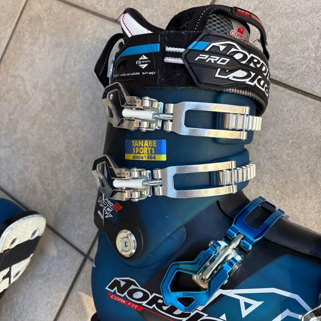 Nordica スキー板、ブーツ、Swixストック付き