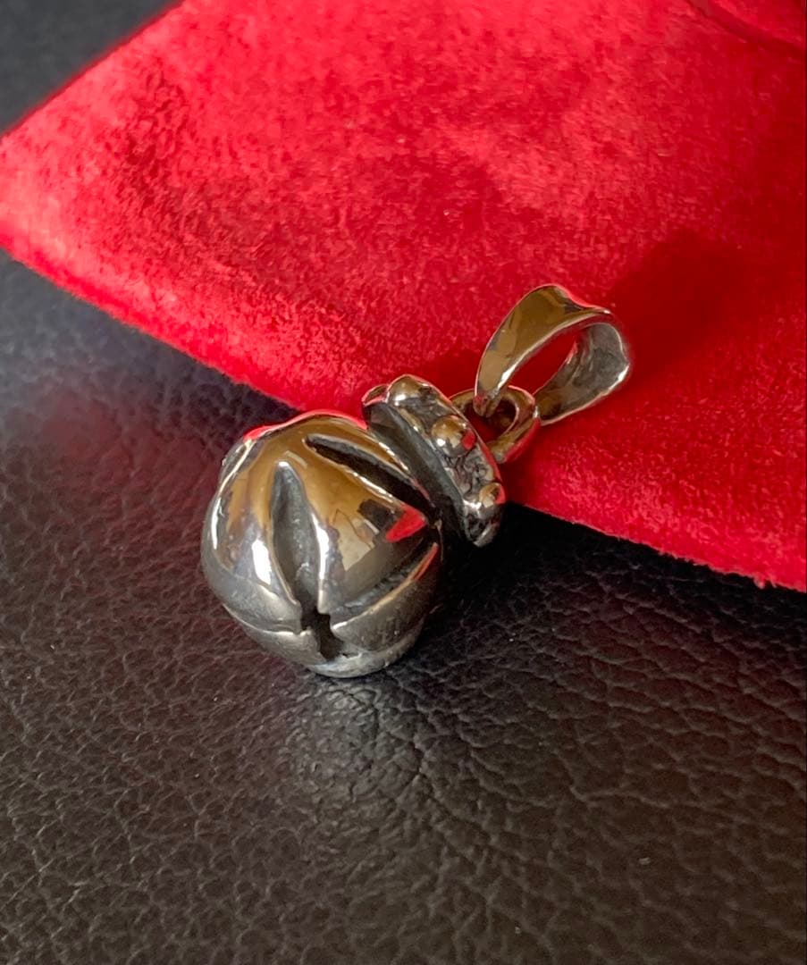 アクセサリー Travis Walker  Cross charm pendant