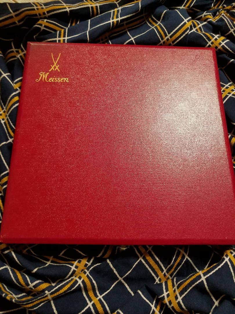 箱つき！新品未使用☆マイセンイヤープレート1986