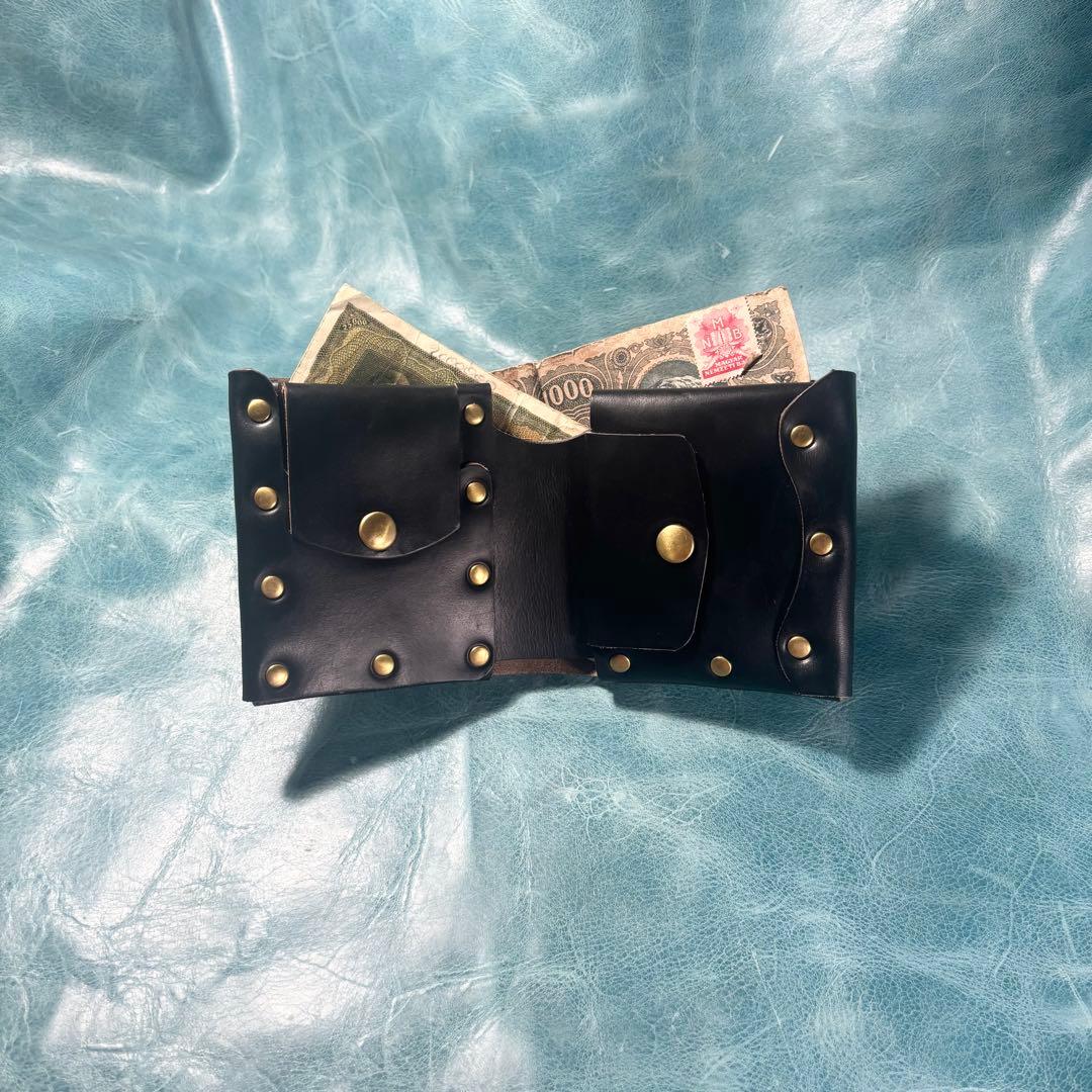 ハンドメイド　二つ折り　革財布　クロムエクセル　黒色　真鍮　cx-hw-000