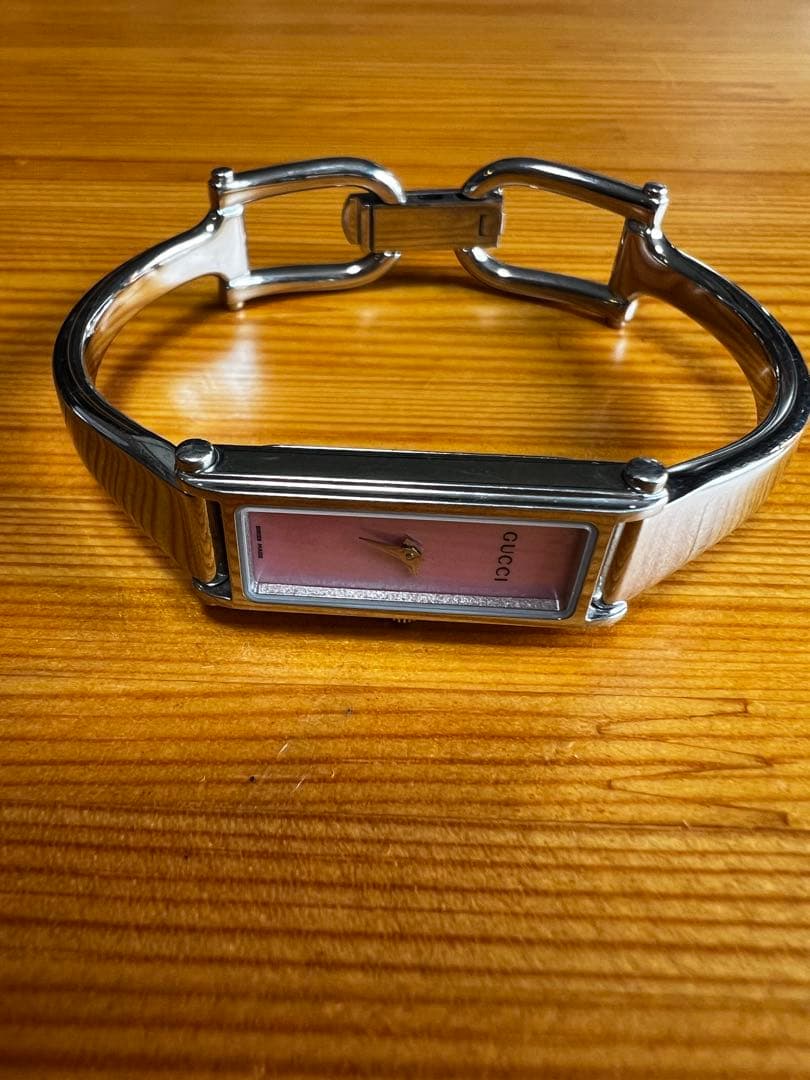 【稼動品】GUCCI 1500L　レディース腕時計　クォーツ　ピンクシェル文字盤