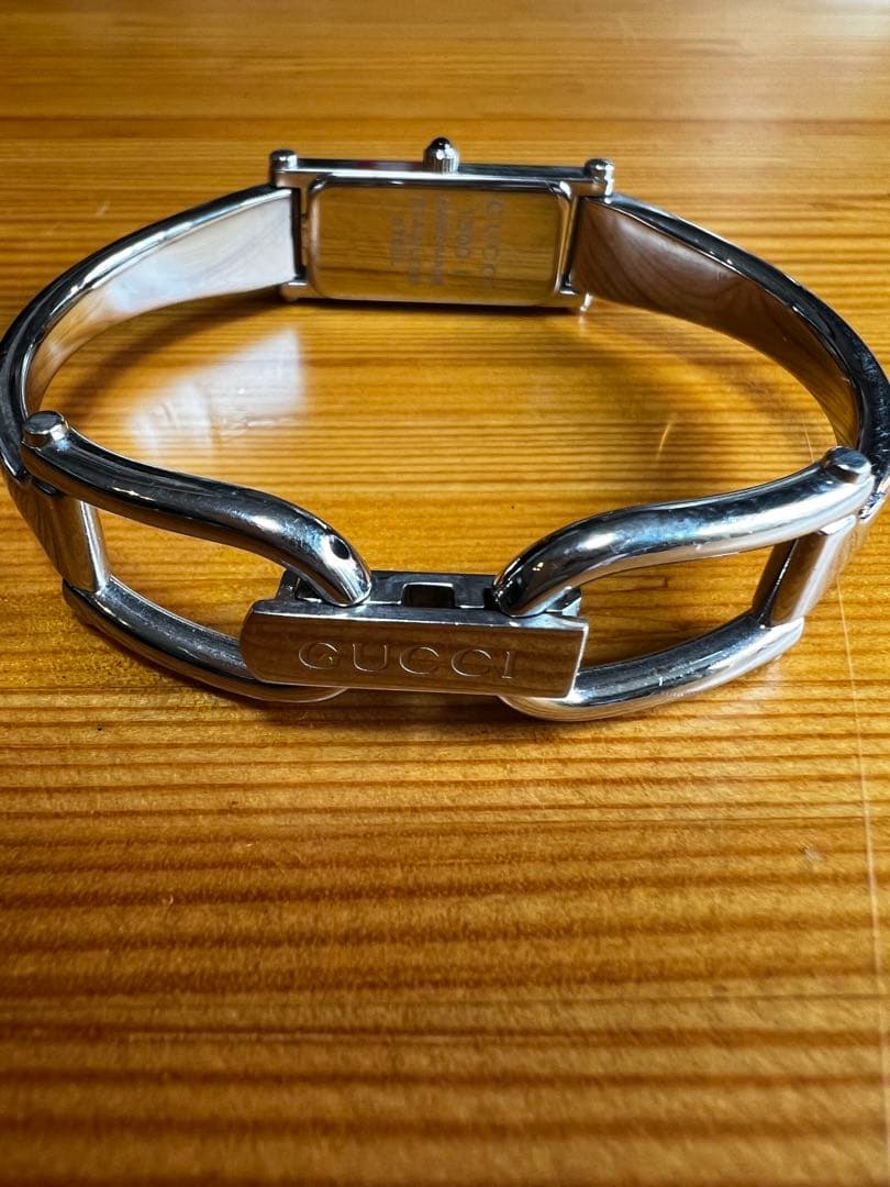 【稼動品】GUCCI 1500L　レディース腕時計　クォーツ　ピンクシェル文字盤