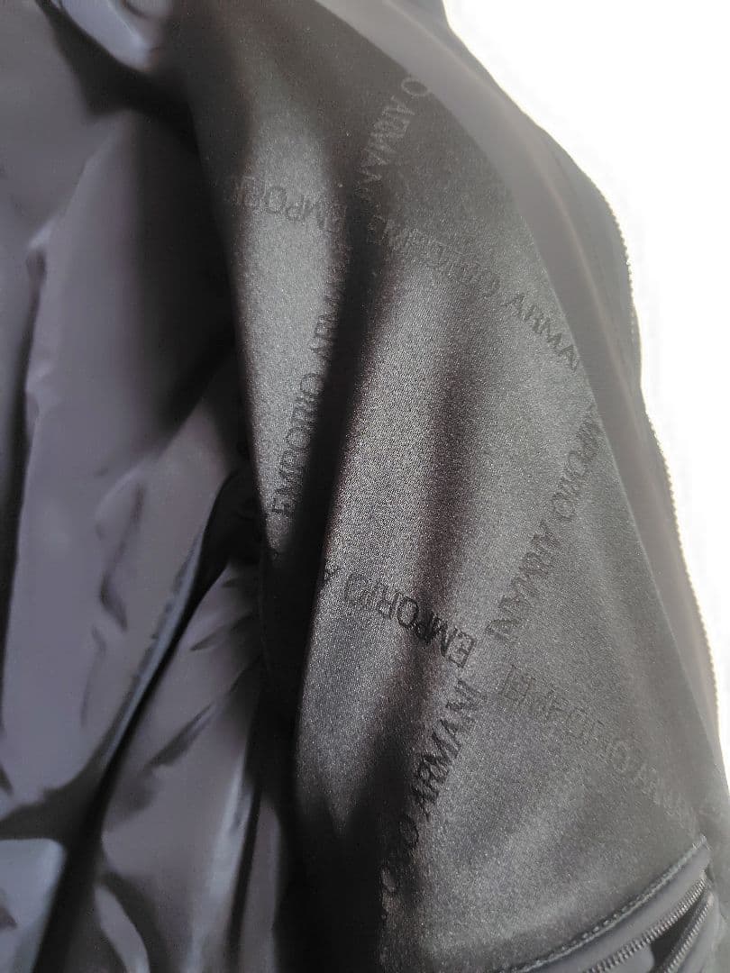 未使用に近い　EMPORIO ARMANI　ナイロントレンチコート
