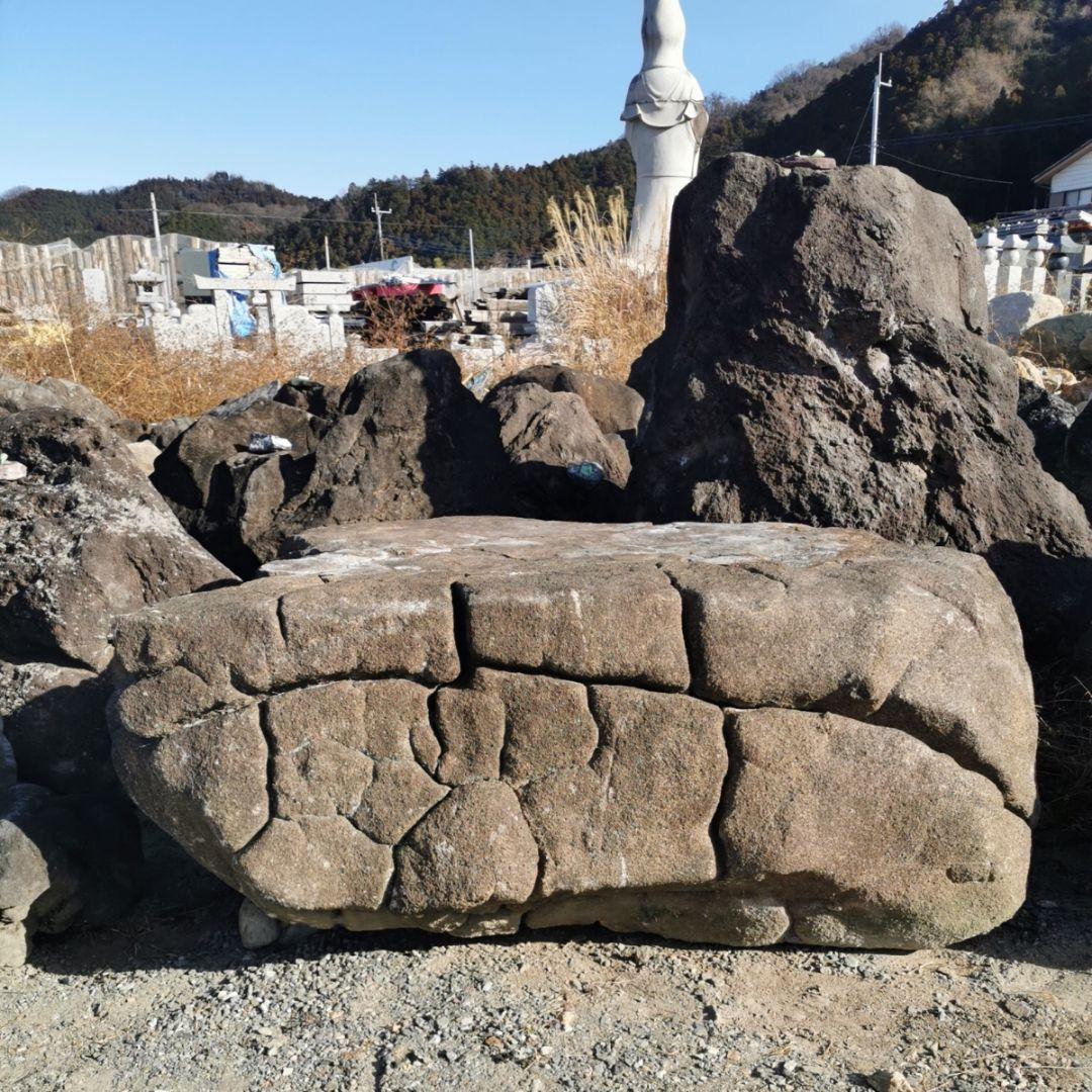 亀甲石　2トン　庭石　石　鑑賞石　庭　ガーデニング　置物　オブジェ　インテリア