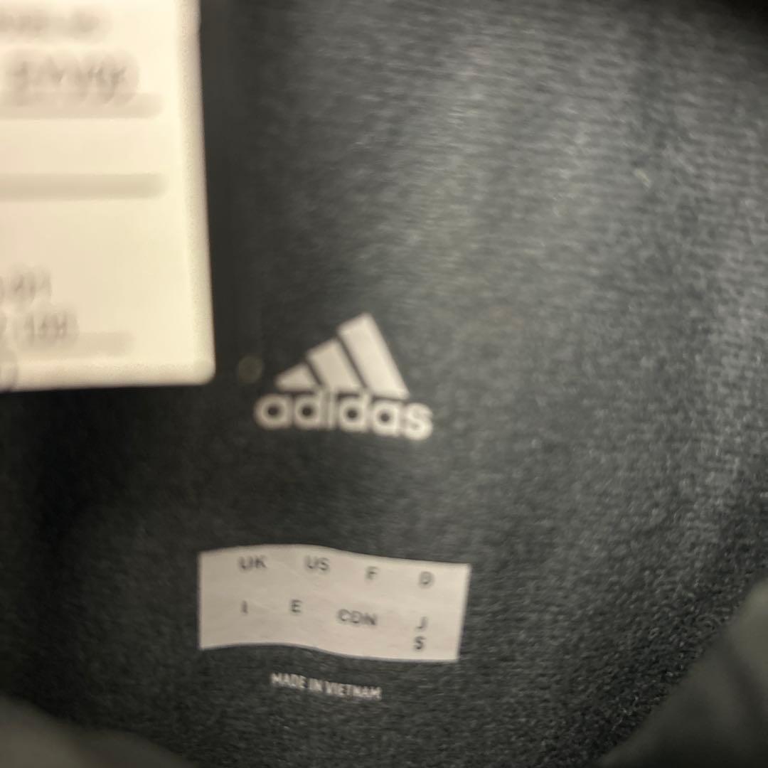 新品　adidas ベンチコート 軽量トリコット起毛　暖かい　背中ブラックロゴ
