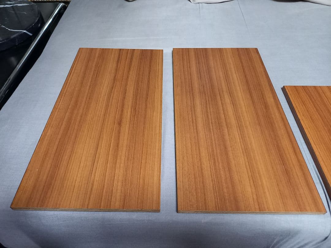 ナチュラル　モダン　木製　硝子扉　ウッド　ディスプレイ　キャビネット　壁掛け金具