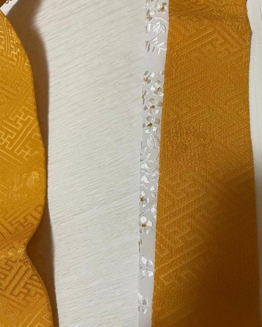 花柄振袖 赤・緑・黒 付属品付き