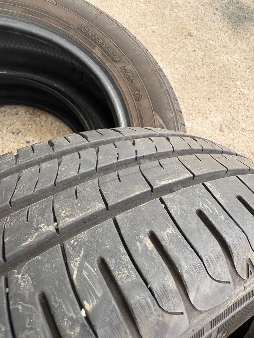 195/65R16 夏タイヤ　ダンロップ　22年　4本 溝あり