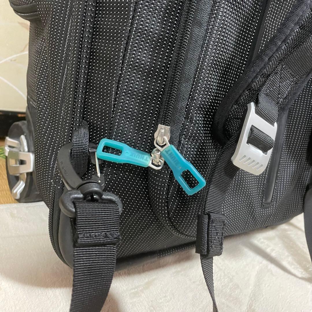 【即完売品】【美品】 THULE キャリーケース　CROSSOVER 38L