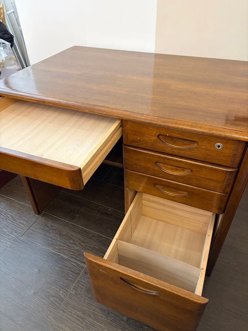 【引取限定】karimoku ヴィンテージ 学習机 無垢材　国産ヴィンテージ