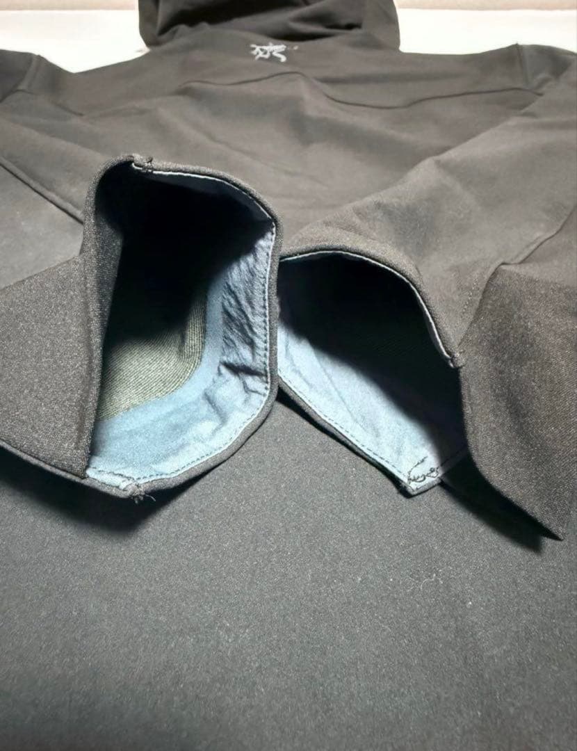 【値下げ】ARC'TERYX ca#34438 アークテリクスマウンテンパーカー