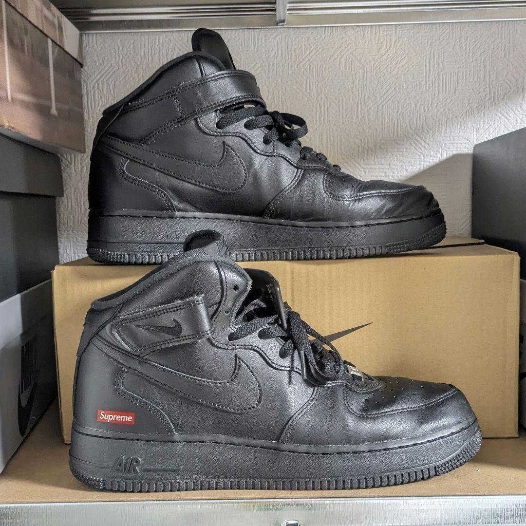 Supreme × Nike Air Force 1 Mid \\\\"Black
