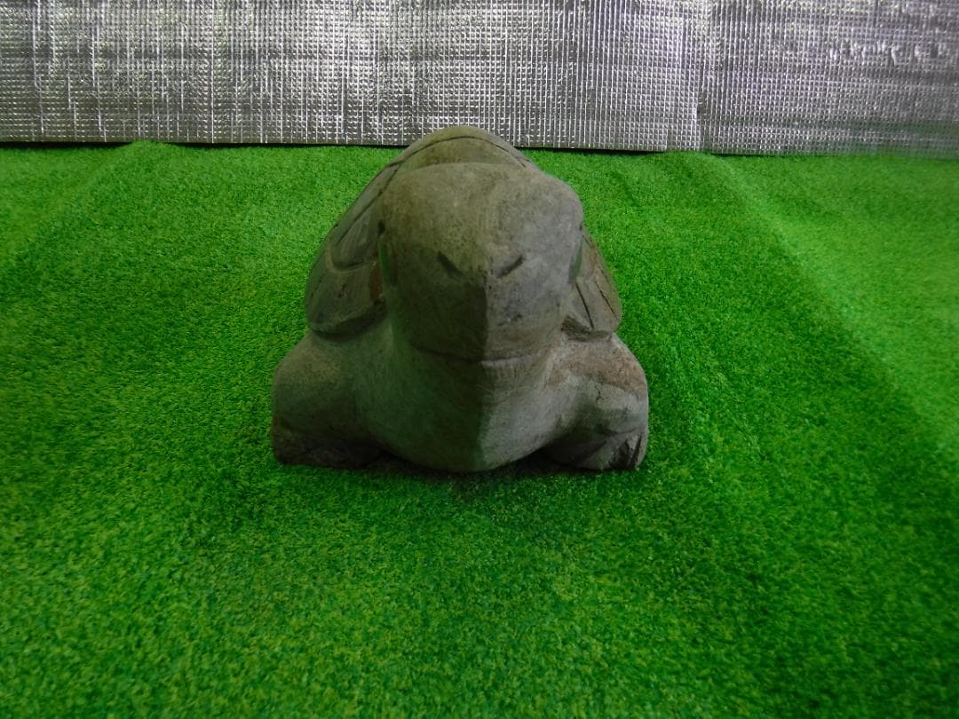 亀の彫刻品