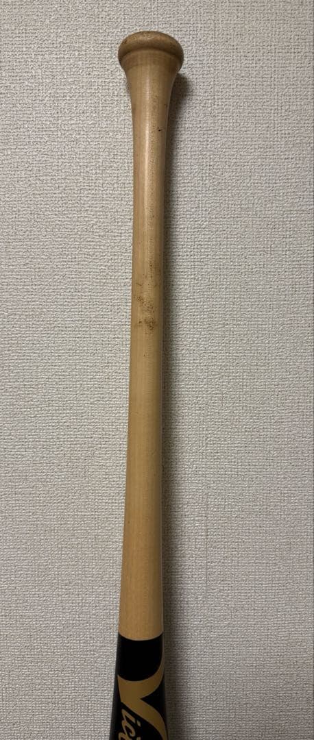 キ*ボ様 ビクタス　84cm H17 硬式木製　バット