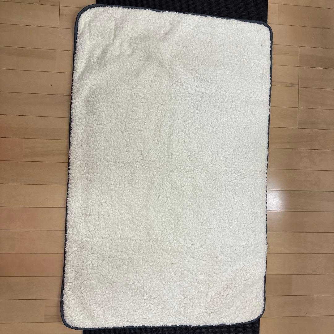 【非売品】メルセデスベンツ　オリジナルキルティングブランケット