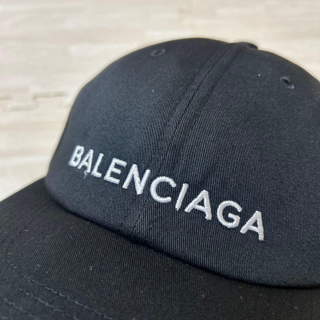 BALENCIAGA CAP ブラック　L58