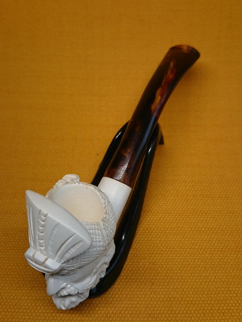 【美品】パイプ　海泡石　彫刻　置物　インテリア　工芸品　美術品　A1182