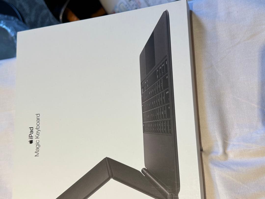 iPad Pro 12.9インチ 第5世代　M1 MagicKey board
