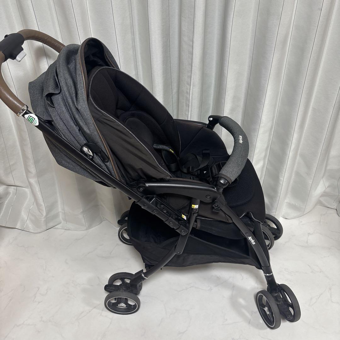 アップリカ ラクーナクッションフリー　2141889 グレー　ベビーカー